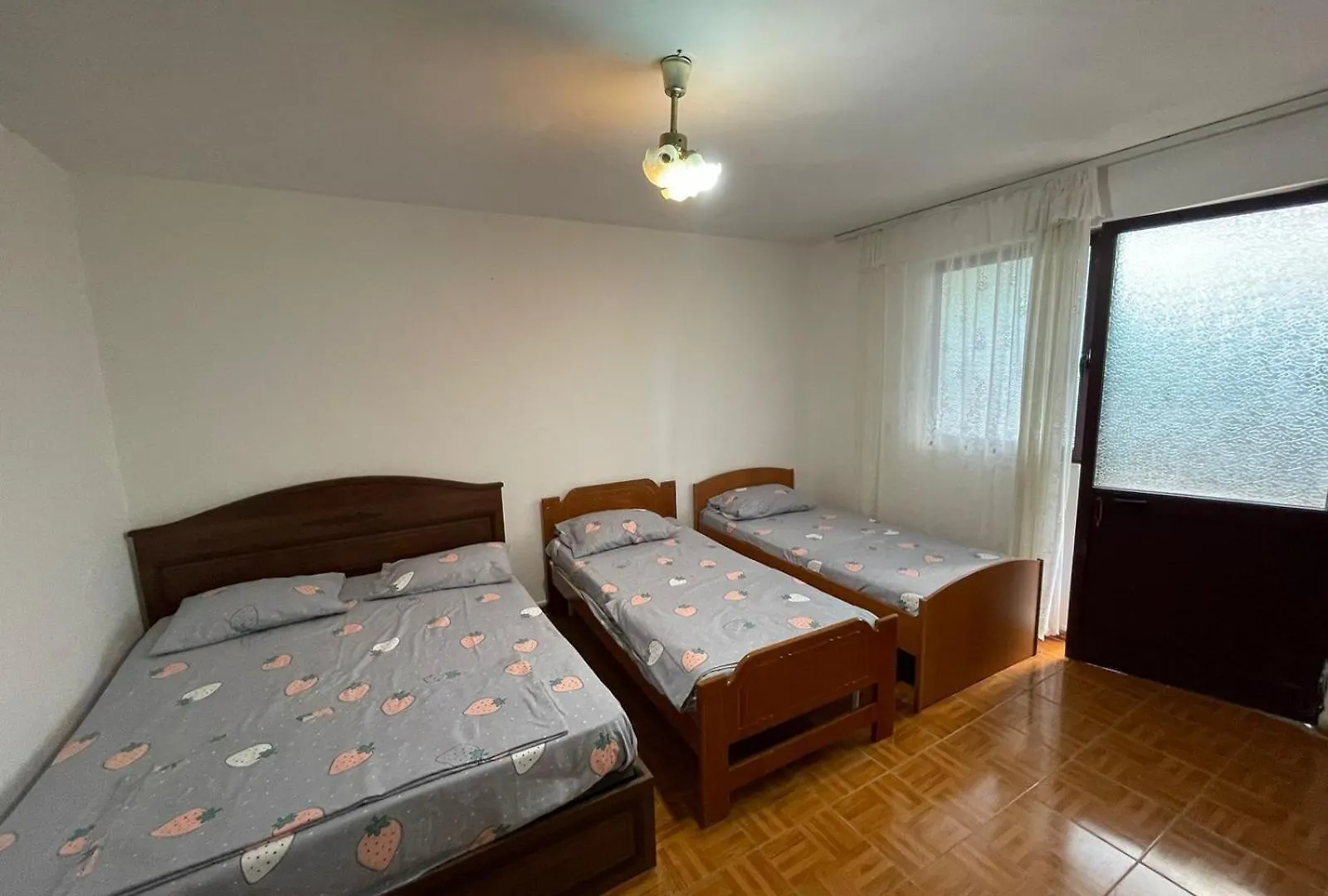Guest house Nana'S Rooms Durres